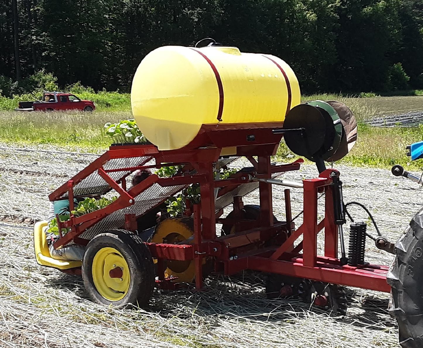 No-Till Vegetable Transplanter No-Till Vegetable Transplanter